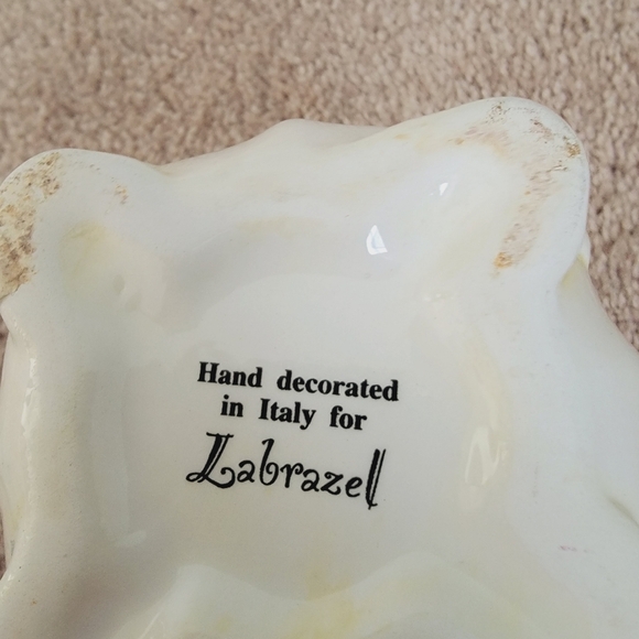 Labrazel Bathroom Tumbler - Picture 3 of 4